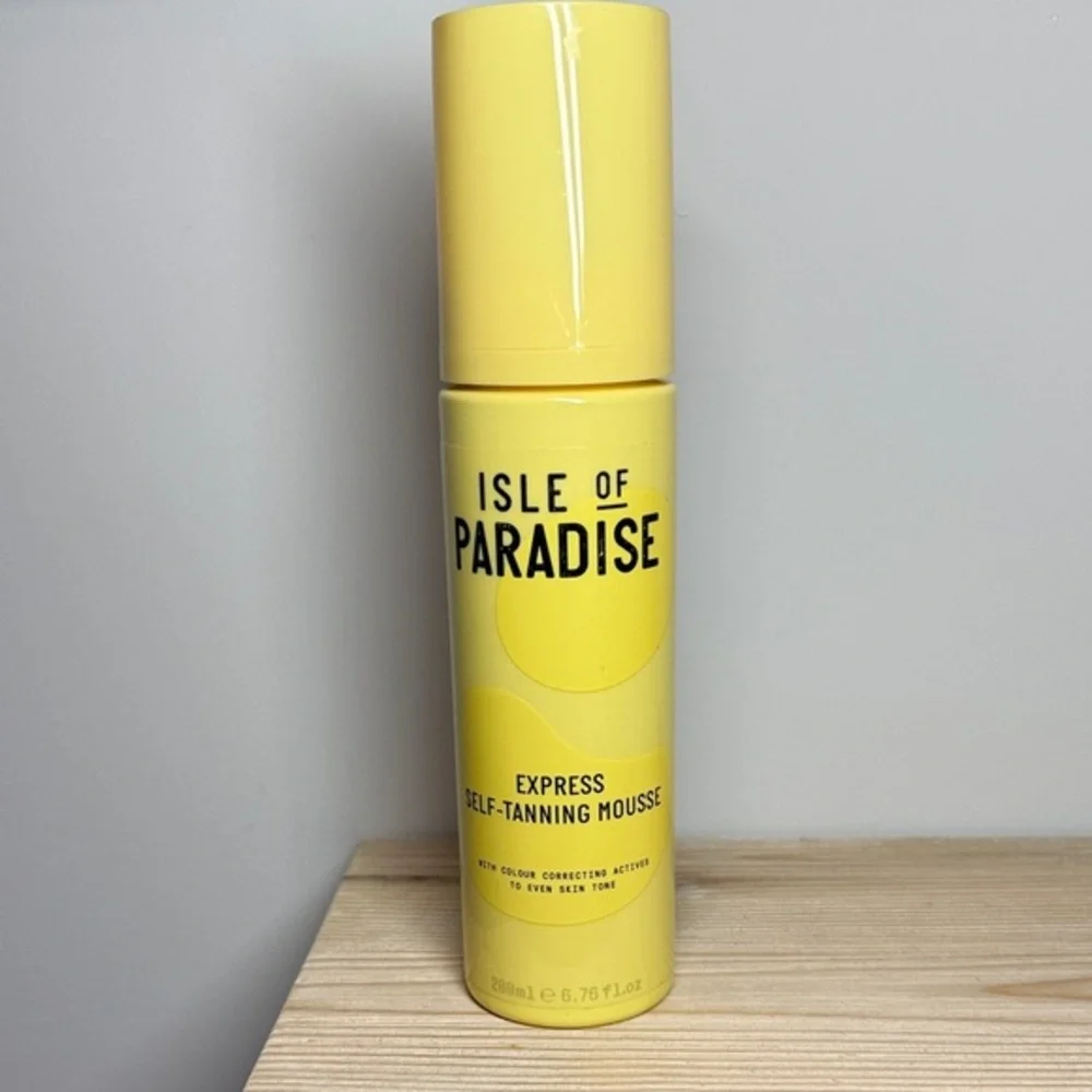 Isle of Paradise Express Self-Tanning Mousse